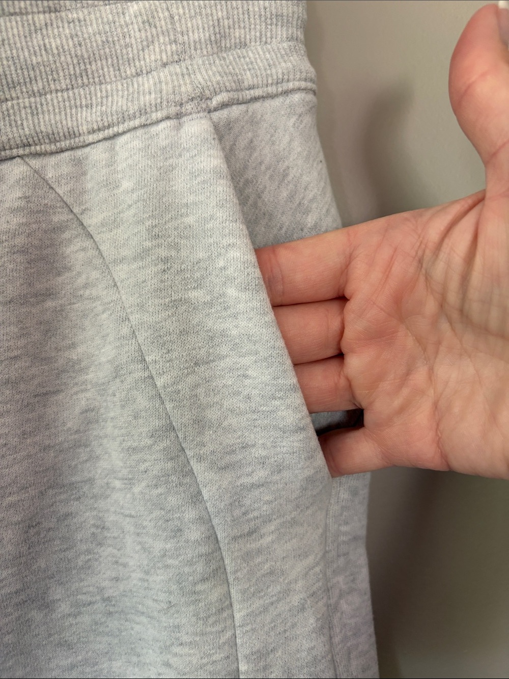 Lululemon Scuba Mid-Rise Wide Leg Sweatpants Size 4 Heathered Gray Full Length - Picture 5 of 9